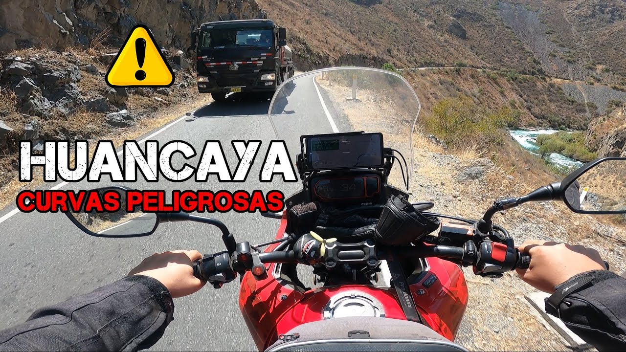 HUANCAYA hermoso lugar en moto - Andree biker
