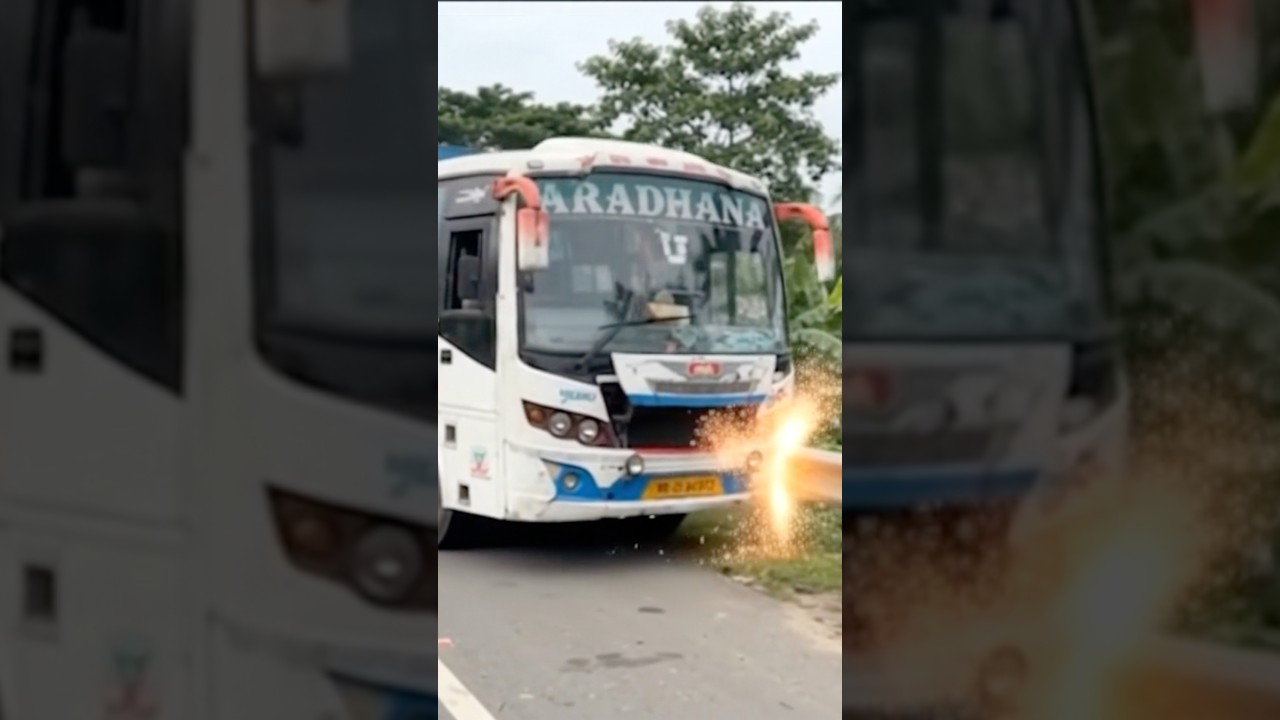 Bus Loses Control & Crashes into Guardrail #BusCrash#Accident #Highway #Crash #Live