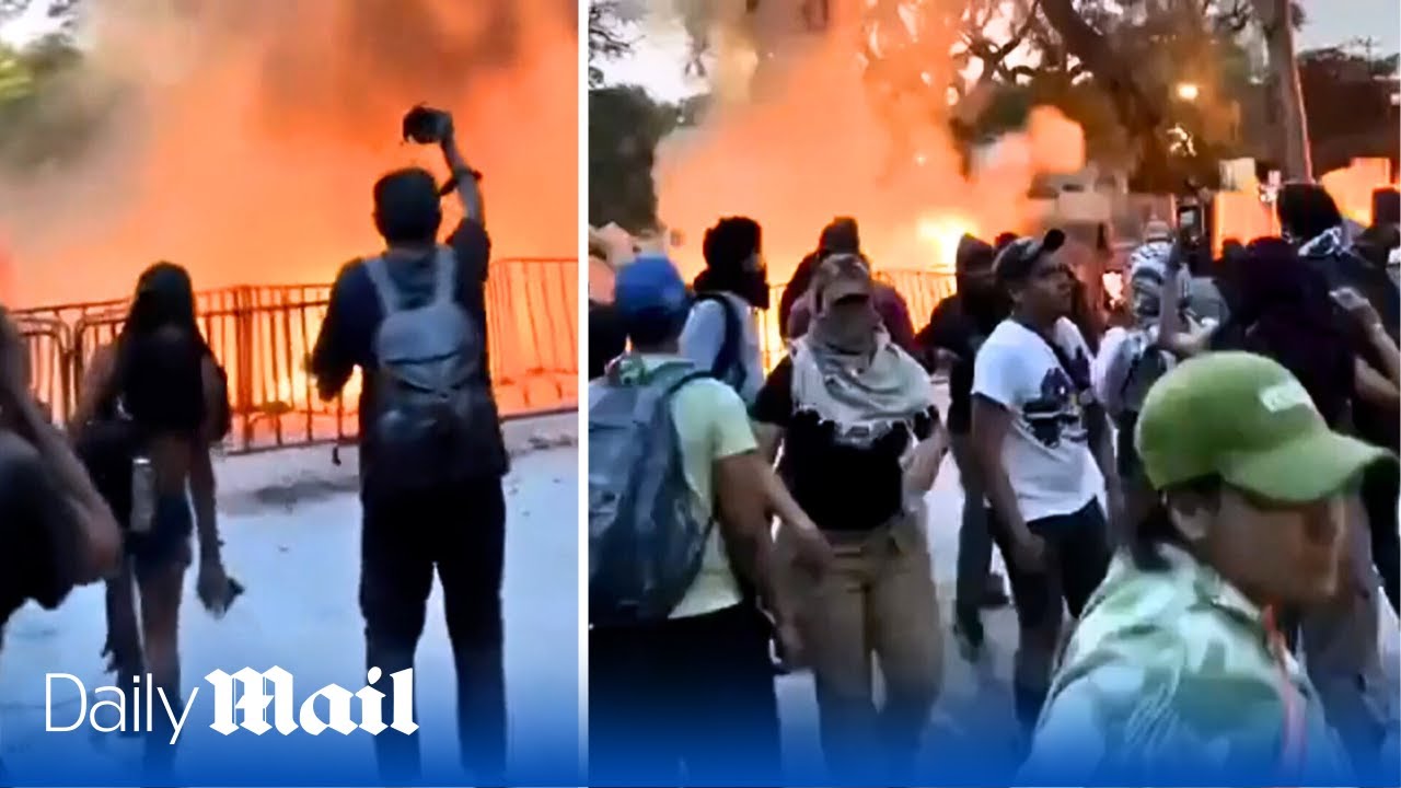 Mexico: Pro-Palestine protestors clash with police injuring six and set fire to Israeli embassy