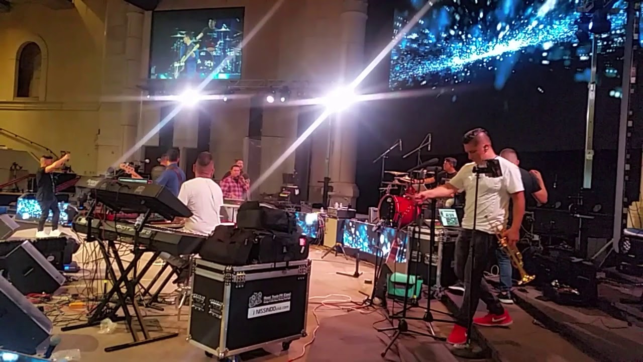 Miel San Marcos y Juan Carlos Alvarado Ensayo