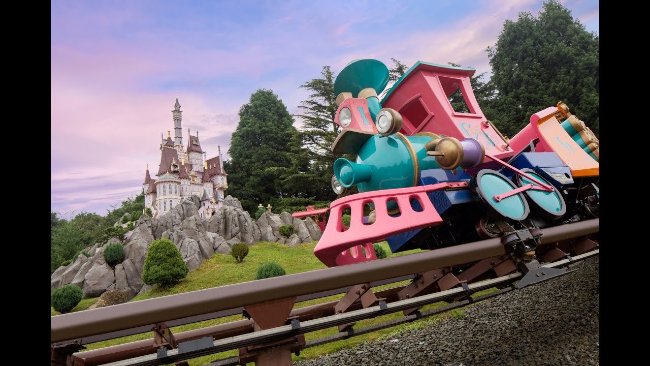 Casey Jr - Le petit train du cirque à Disneyland Paris...