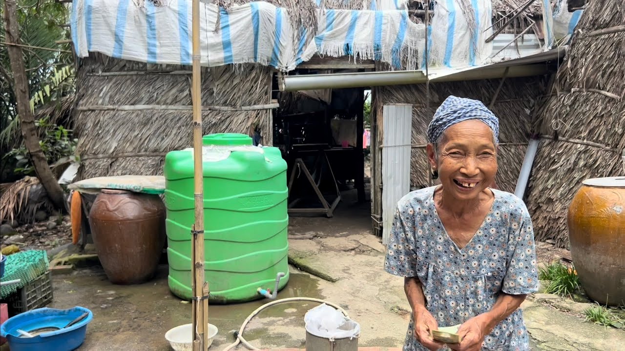 Khám Phá Vùng Quê Vắng Lặng Buồn Hiu, Nhà Lá Năm Xưa Mộc Mạc Yên Bình Đến Lạ.