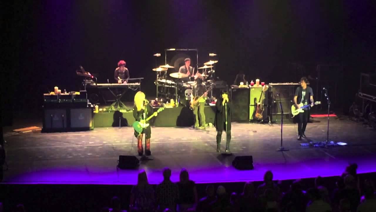 Heart - Straight On & Let Me Roll It