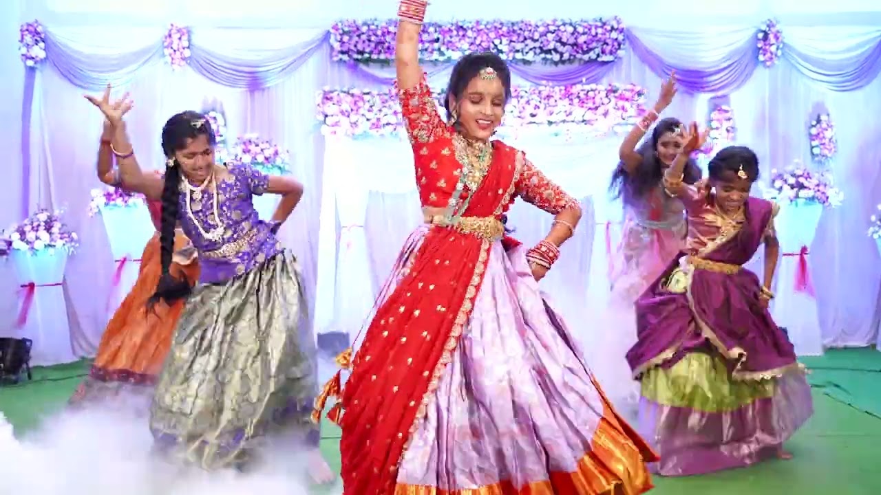ipshita half saree ceremony
