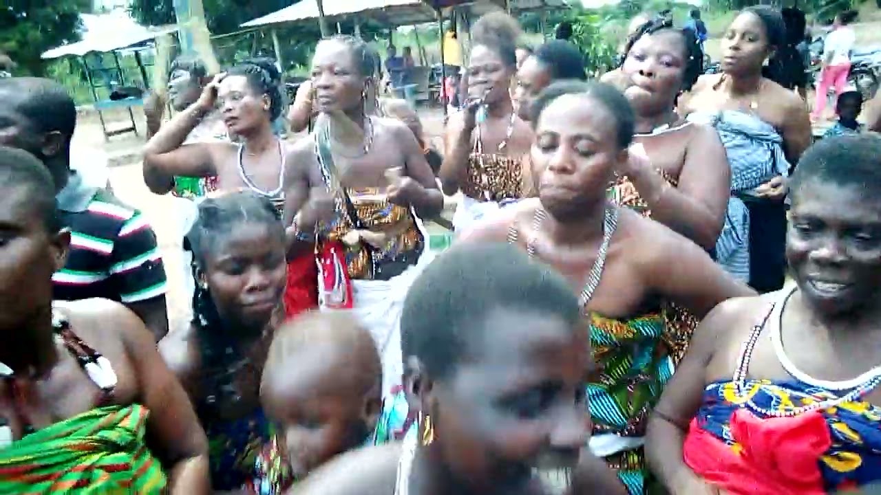 Short clips Torgbi Eduwodzi of Dekpor Yia celebrated his Zorzordodo with Alorgbodzi Breketey group