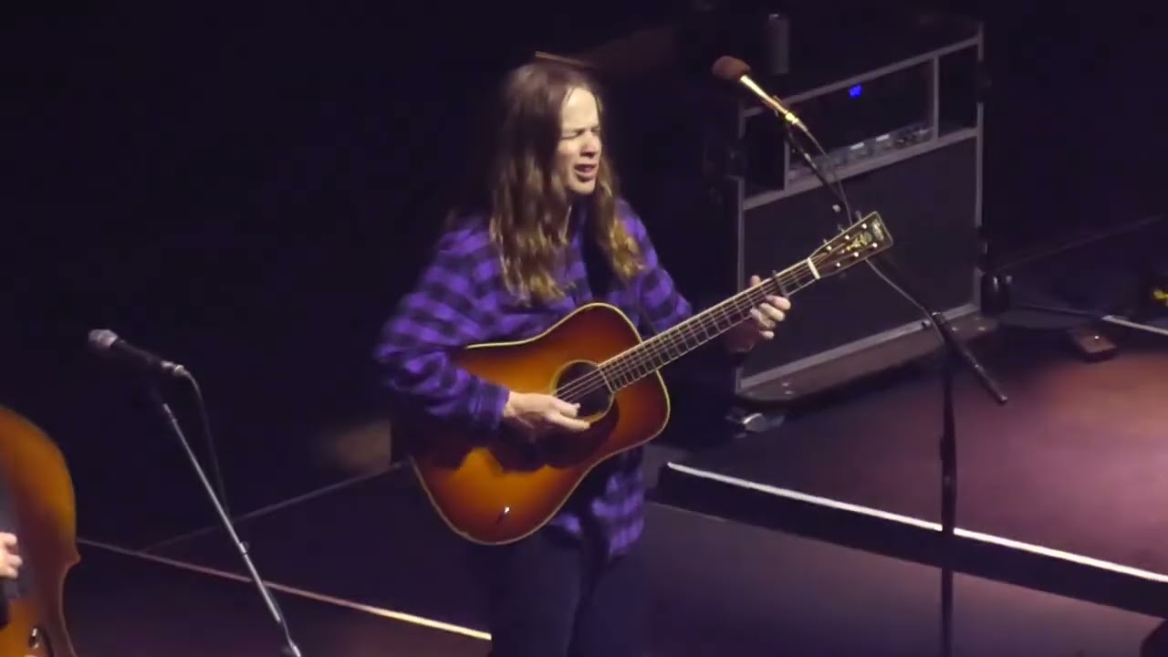 Billy Strings | “Drifter’s Escape” | 1/24/2025 | Ball Arena Denver