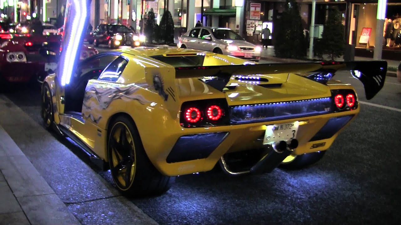 Very Cool Lamborghinis Tokyo Car Club Christmas Ginza Japan 2453