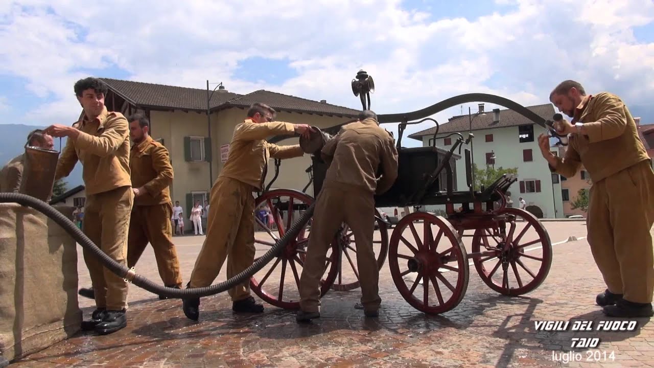 VVF TAIO Dimostrazione con pompa storica