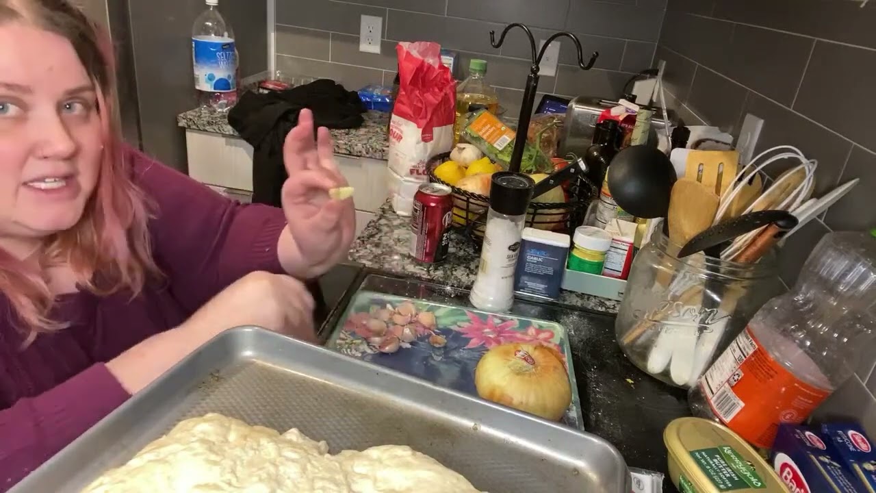 Shanny can't cook - Fettuccine Alfredo Foccacia and Cucumber Salad