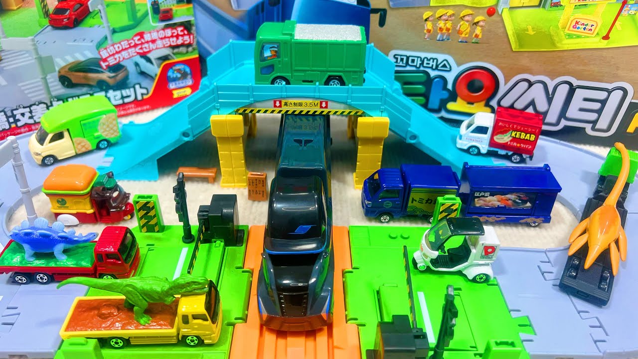 トミカ ブラックストーム キャリアカー＆タウンロード橋梁セット コンプリートコレクションTomica Black Storm Carrier Truck Collection Playset ASMR