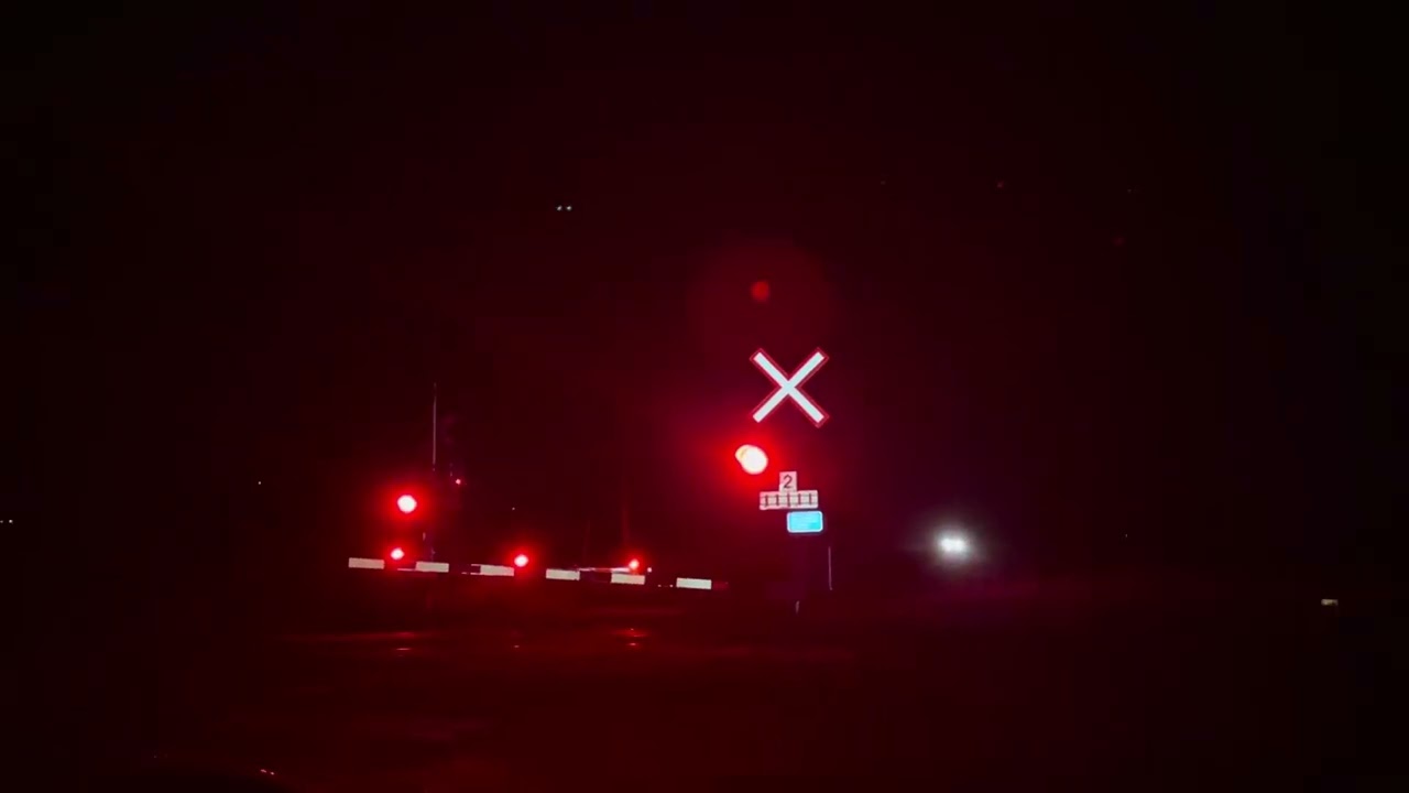 Two westbound trains pass in the dark on CN & CPKC’s mainlines | Nov. 26, 2025
