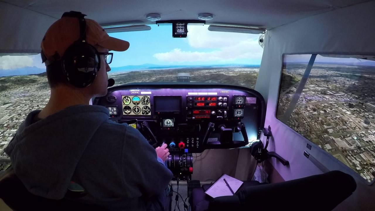 El Monte To Fullerton On PilotEdge: Cessna 172 Home Cockpit With Prepar3d v 3.2