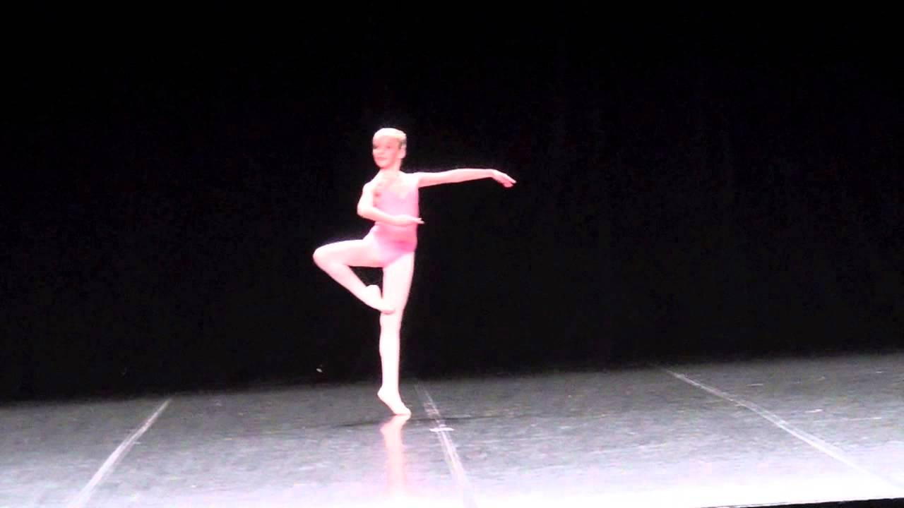 HORTENSE PAJTLER. Médaille d'Or. Concours International de Grasse 2012 - J1.mov