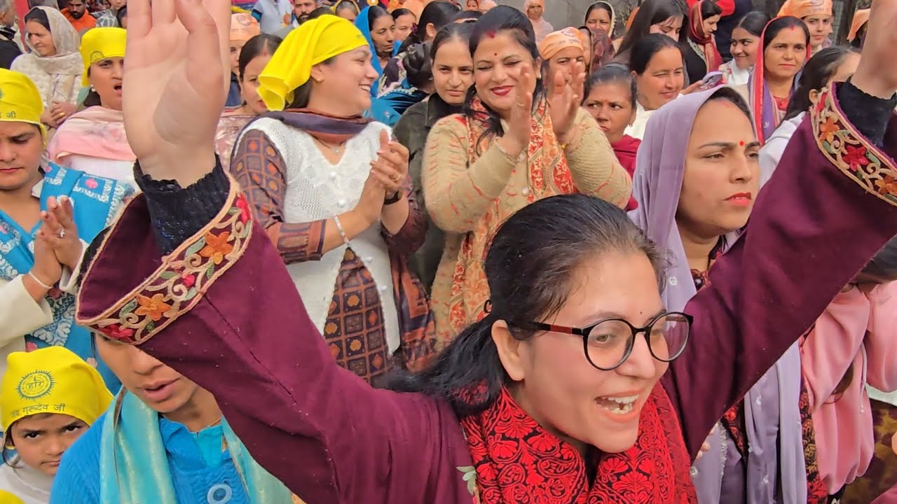 शोभायात्रा में जमकर नाचे लोग। Reasi में धूमधाम से मनाया गया गुरु रविदास जी का जन्मदिवस
