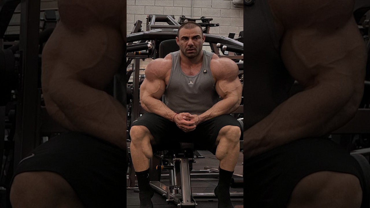 Rafael Brandao looks photoshopped