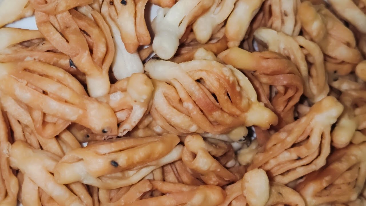 Gazala family vlog  is live! assalamualaikum Aaj live mein banaungi bacchon ka manpasand nashta