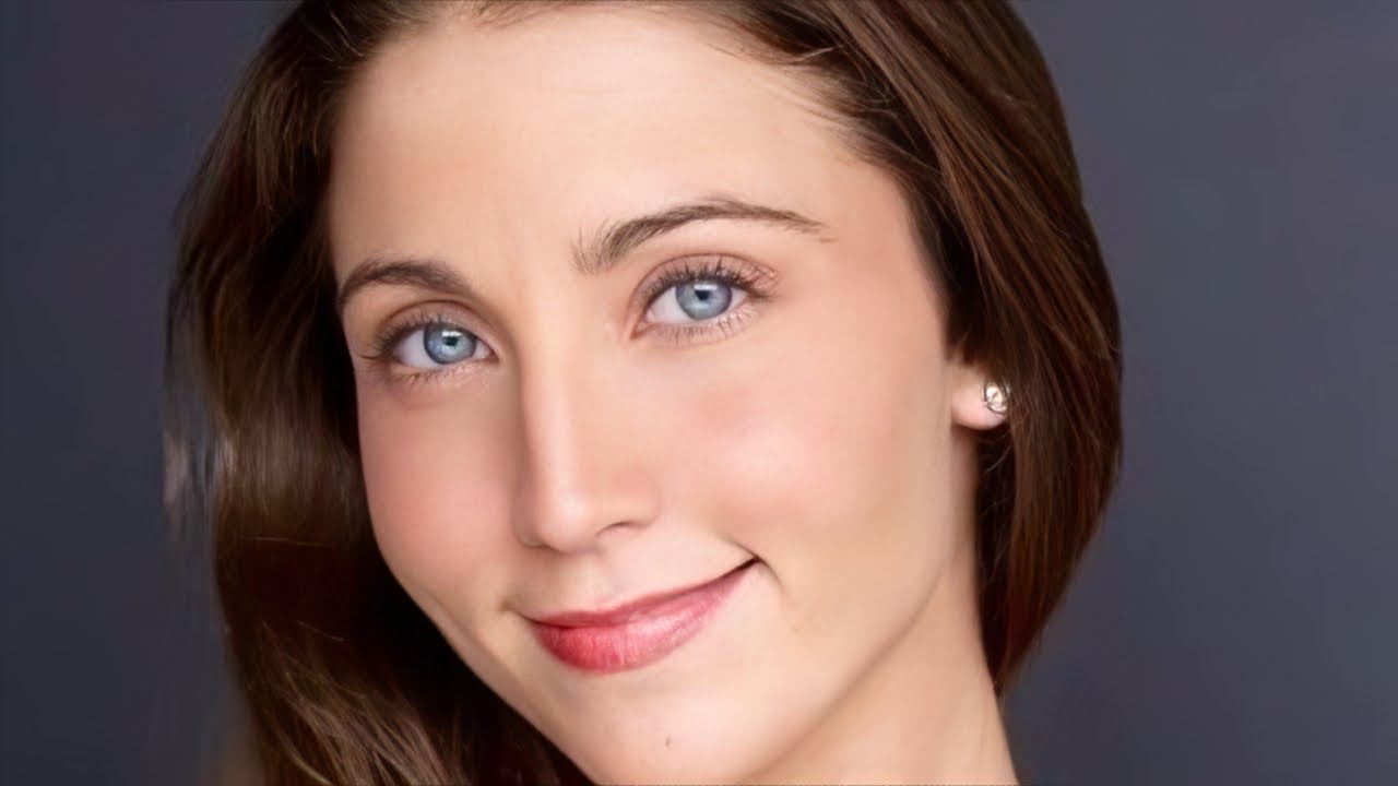 Mary Padian Shows It All-Proof in Pictures!