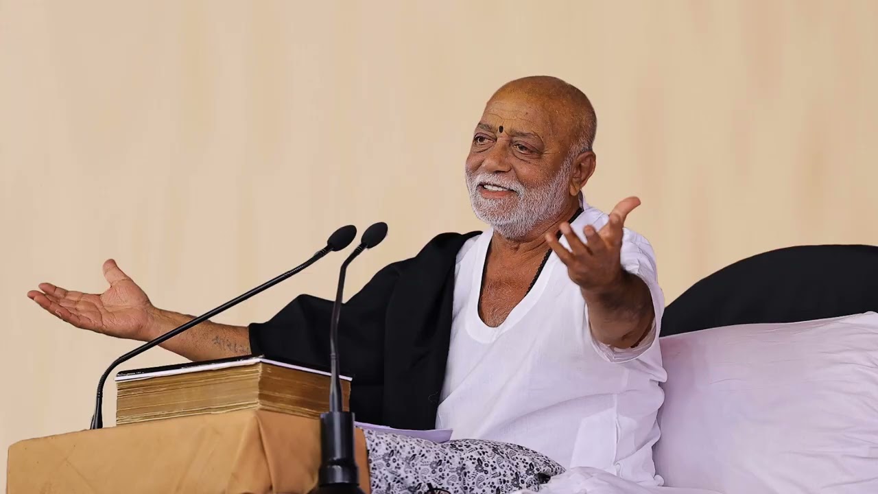 MORARI BAPU RAMKATHA|बस्ती बस्ती पर्वत पर्वत गाता जाए बंजारा, लेकर दिल का इक तारा|