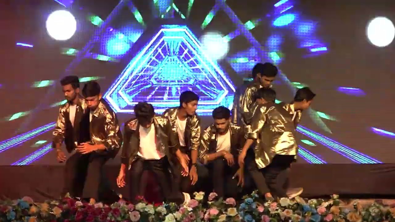 Kya Mujhe Pyar Hai - Dhurandhar - A performance that showcases our talented senior boys.