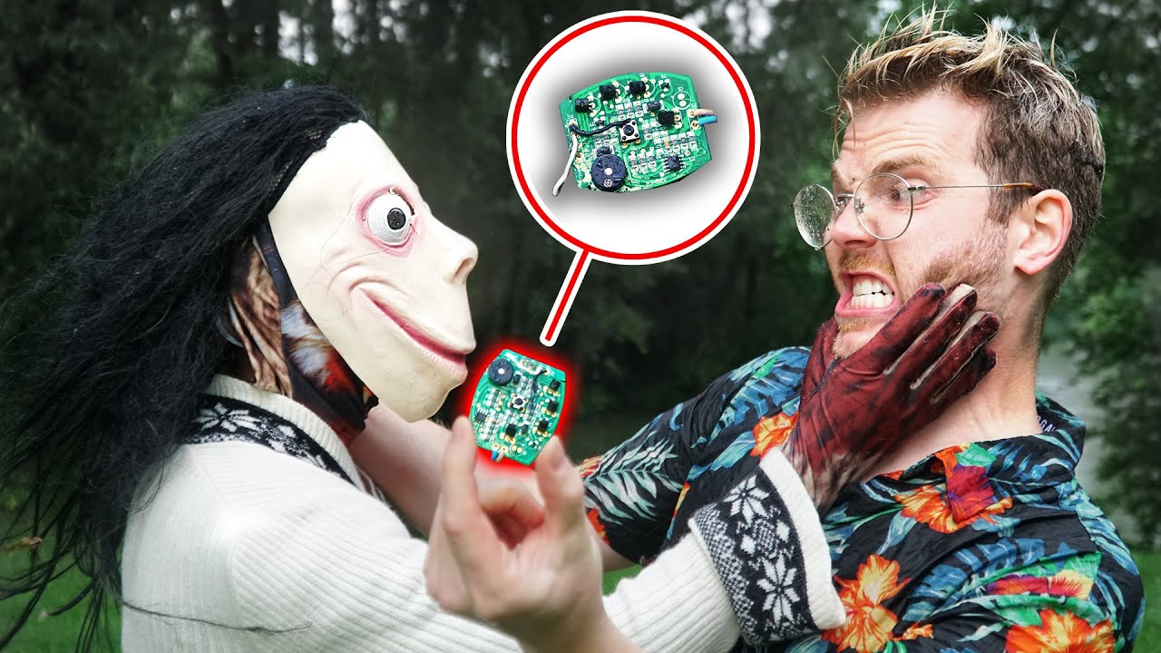 XOXO MASKE ABHÖREN mit CHIP IM OHR!! *sie wird zerstört*