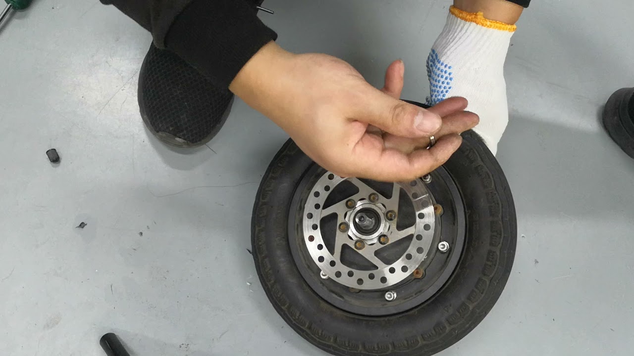 how to change the inner tube for G MAX ULTRA scooter