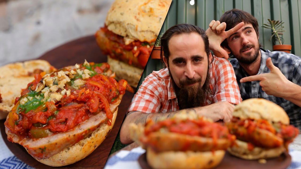 Chorizos a la Pomarola con Pan Casero Relleno | Cook & Laucha 2x1