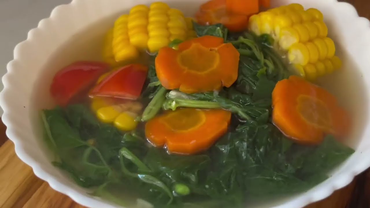 Two versions of Fresh Spinach Clear Soup - Delicious, Fast and Healthy| Dua versi sayur bayam segar
