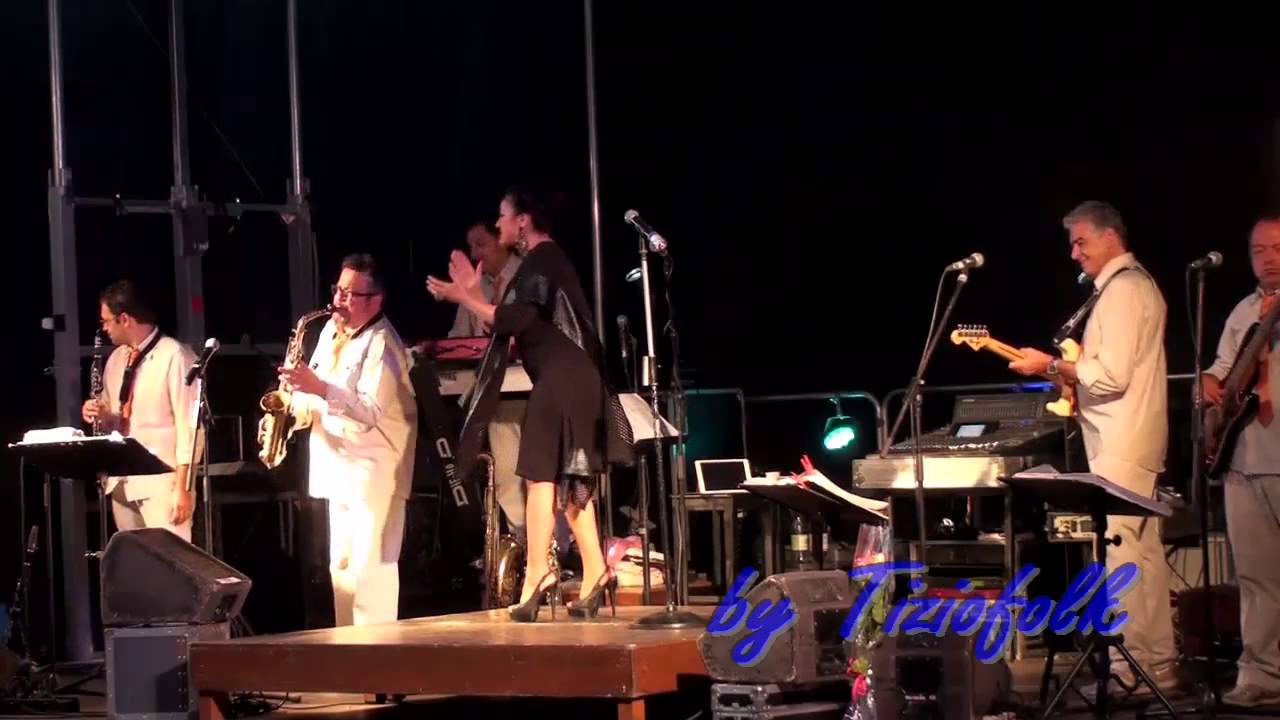 MIX di valzer eseguito dall'orchestra di ROBERTA CAPPELLETTI a Domagnano 29 giugno 2014