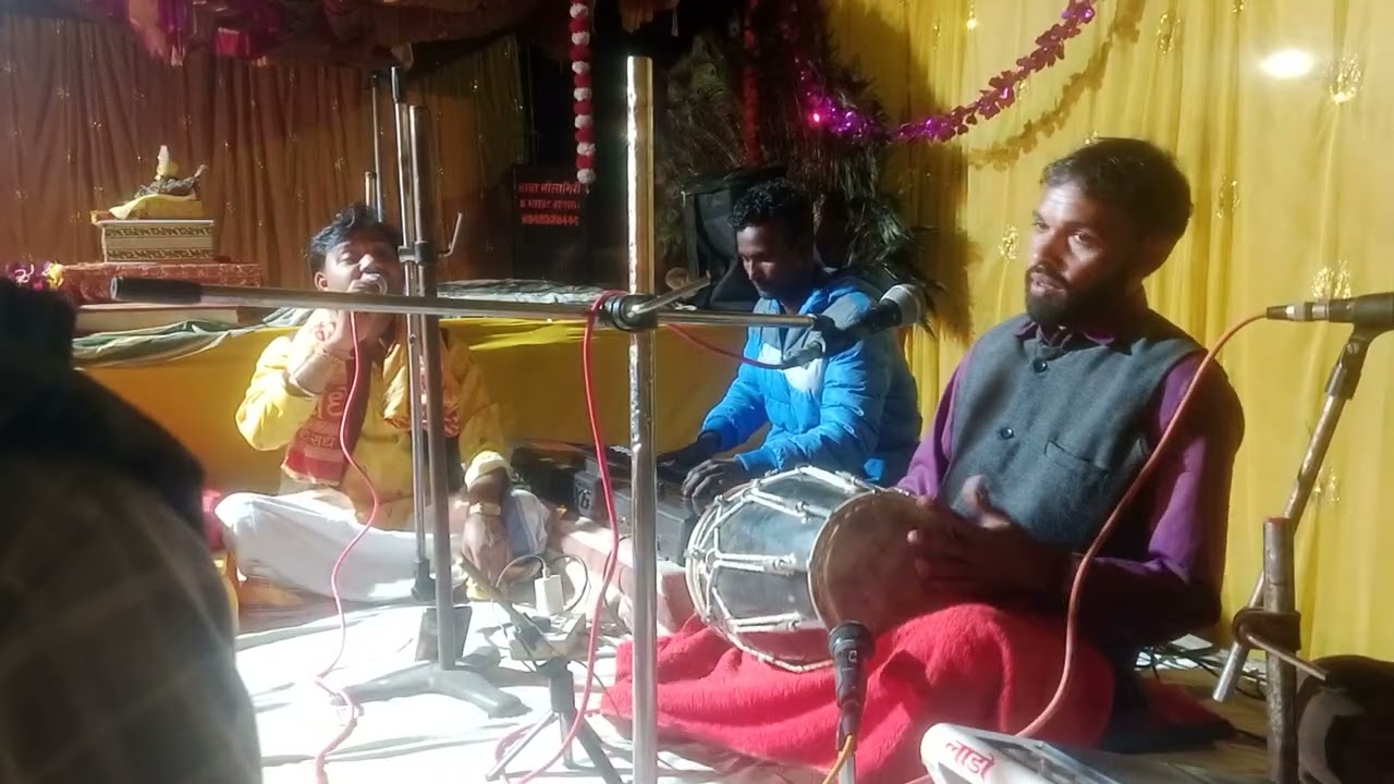 चली जा रही उम्र धिरे धिरे। बहुत ही सुन्दर भजन।।