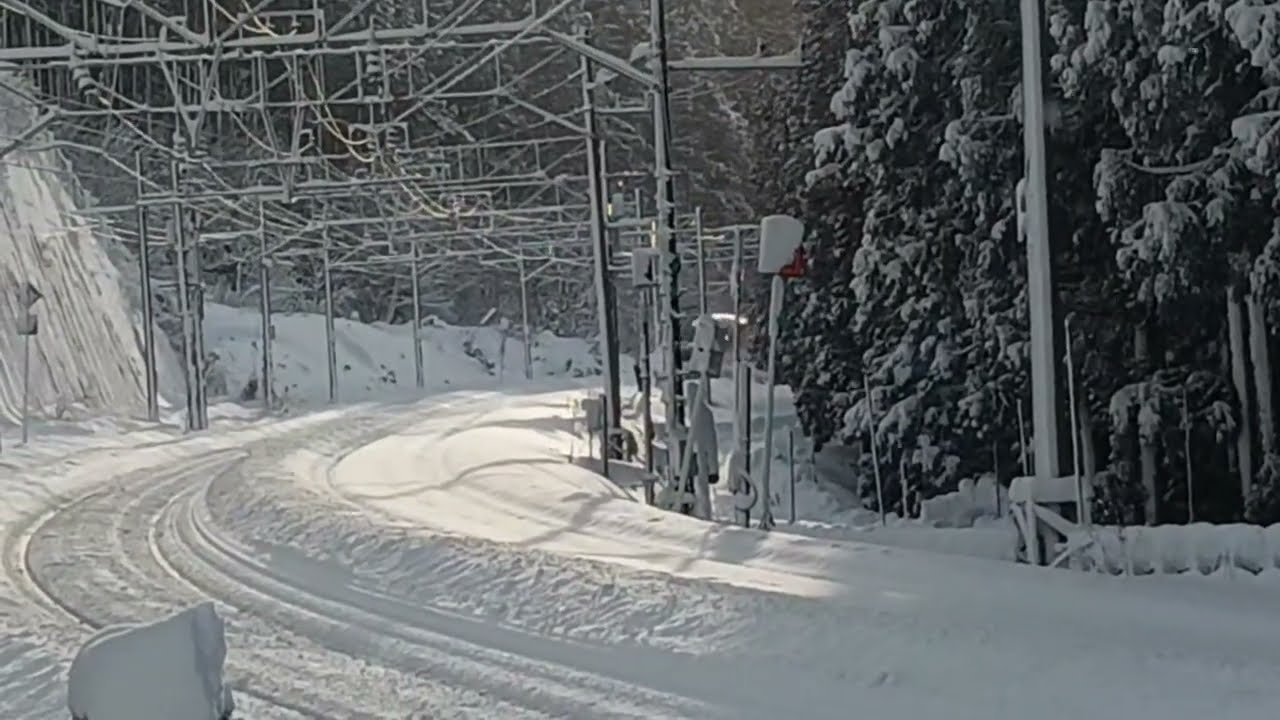 2026年1月 大迫力　大雪の板谷峠　下り編　山形新幹線つばさ🪽　ラッセル状態　E8