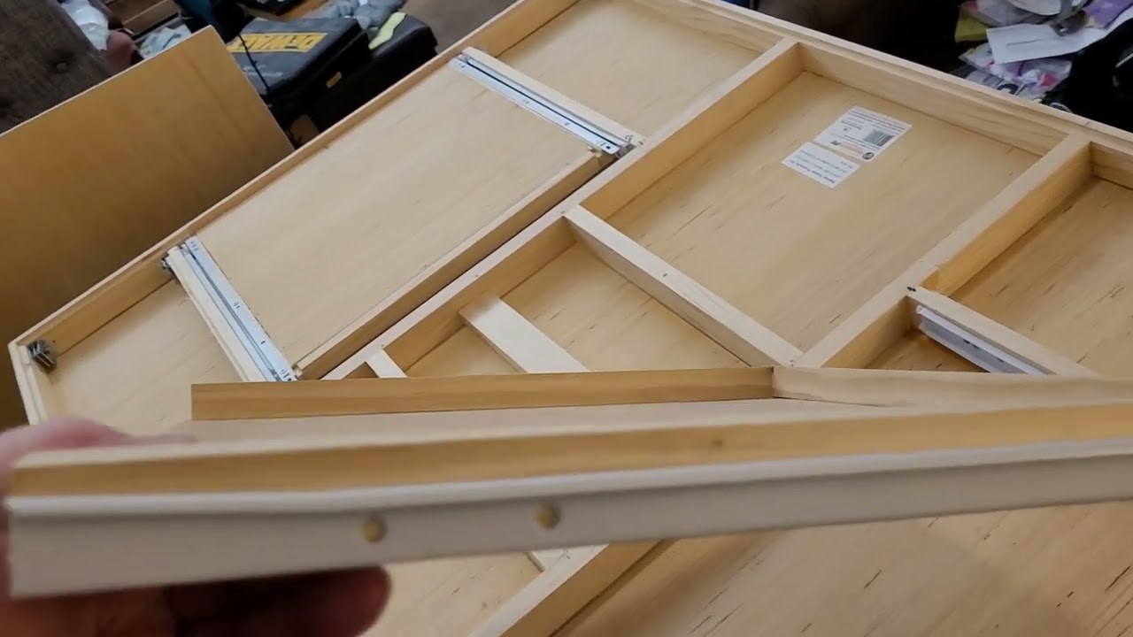 Giant 3000 piece jigsaw puzzle table