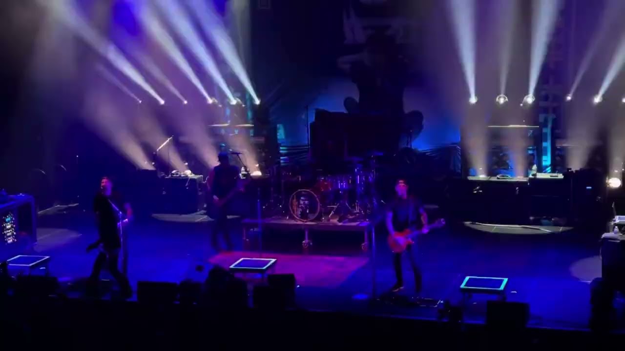 Sevendust - Crucified live 08/25/23