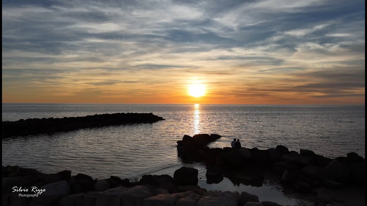 Un Tramonto Caleidoscopico a Punta Secca