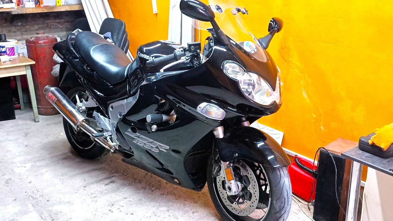 Заводим мотоцикл зимой. Kawasaki zzr 1200