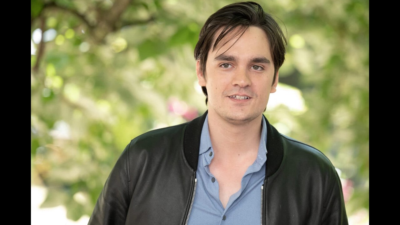 Alain Delon:  son plus jeune fils demande l’annulation de son héritage