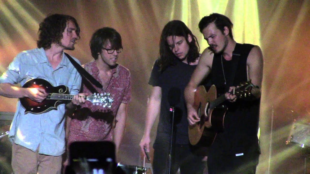 Half Moon Run - Vampire - Live in Trois-Rivieres, Qc. July 4th 2014