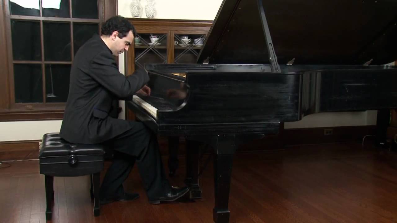 Scriabin Sonata no. 4 op. 30 played on the Horowitz Piano (Steinway CD-75)