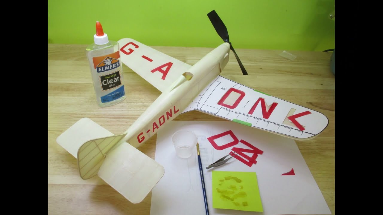 A Rubber Powered Miles Sparrowhawk for Indoor Flying