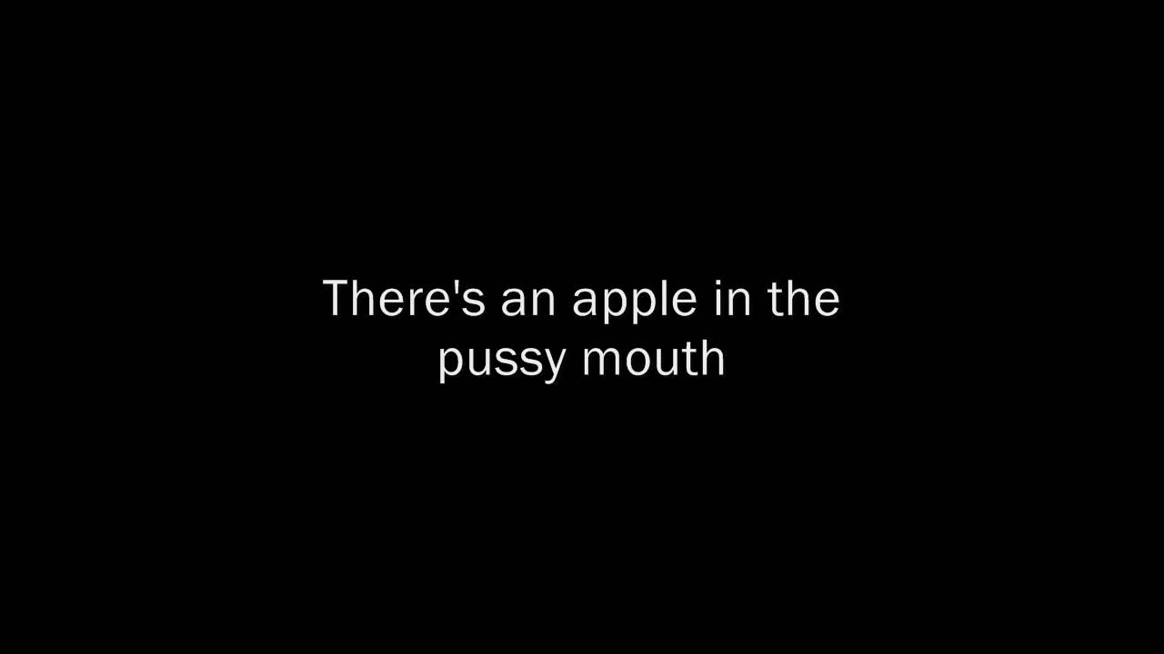 Little Horn - Marilyn Manson w/lyrics