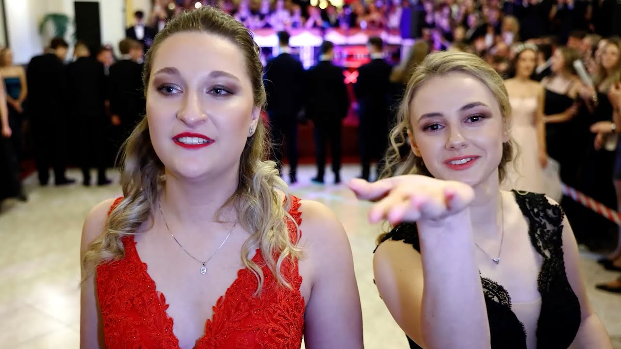 SLAVNOSTNÍ NÁSTUP - Maturitní ples Oktáva Gymnázium Humpolec, maturanti 2025