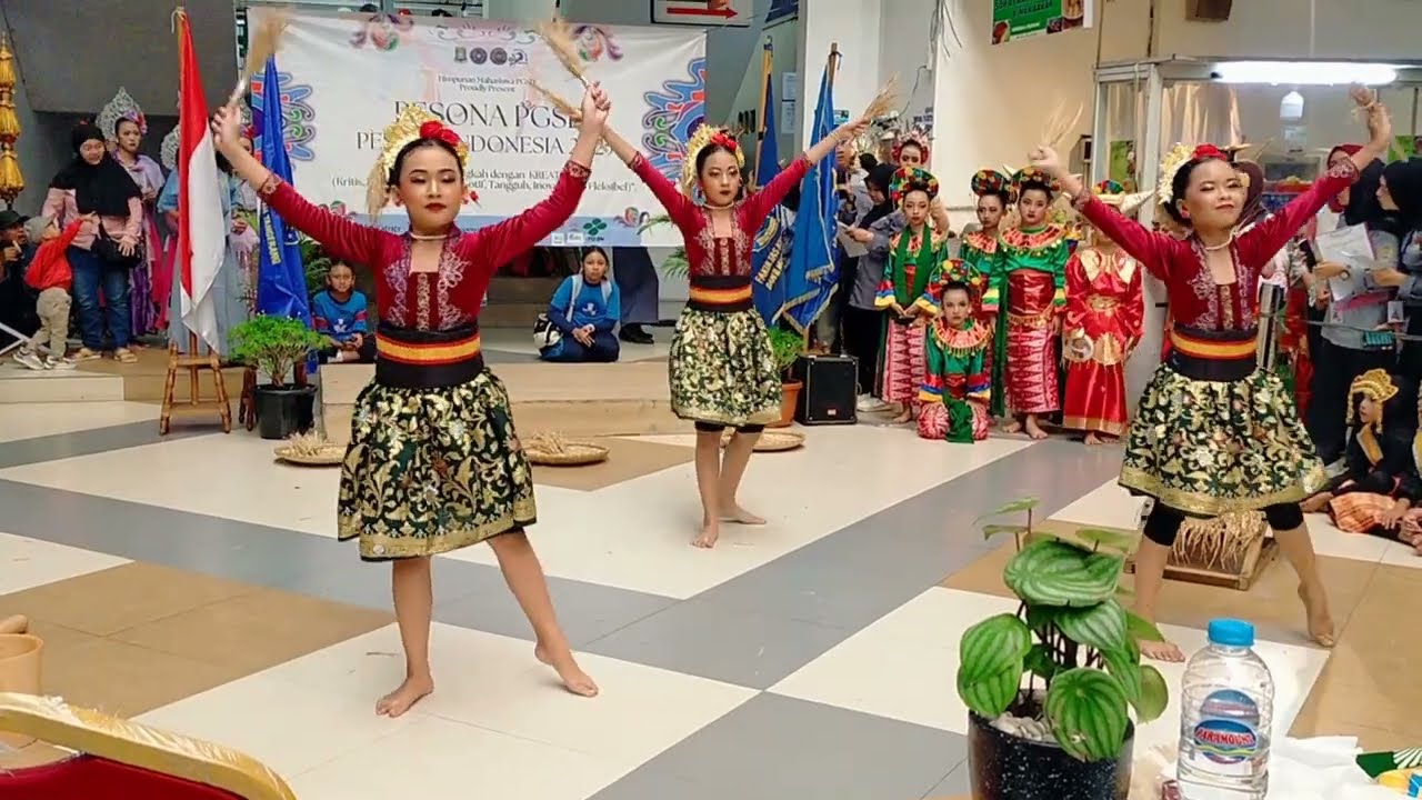 Tari Sekar Tatanen di Lomba Pesona PGSD Tingkat SD Universitas Muhammadiyah Tangerang (UMT)
