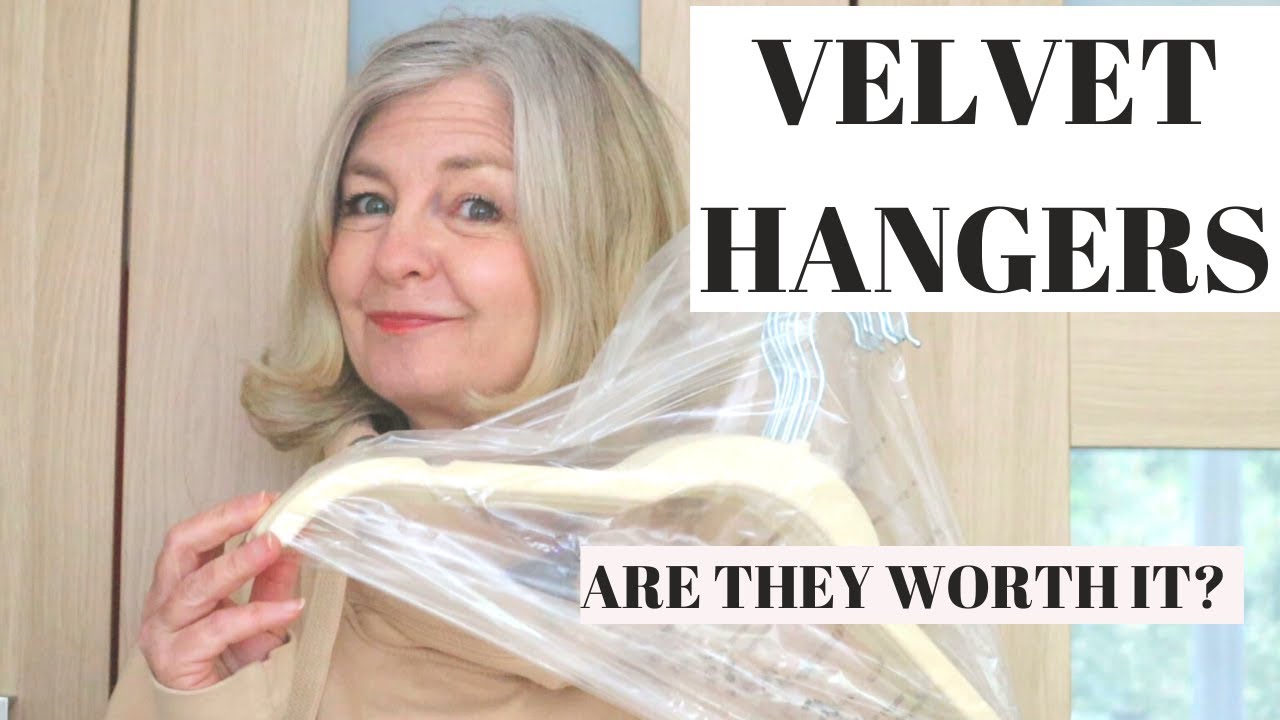 DO VELVET HANGERS SAVE SPACE | Organise my closet | My Over 50 Fashion Life
