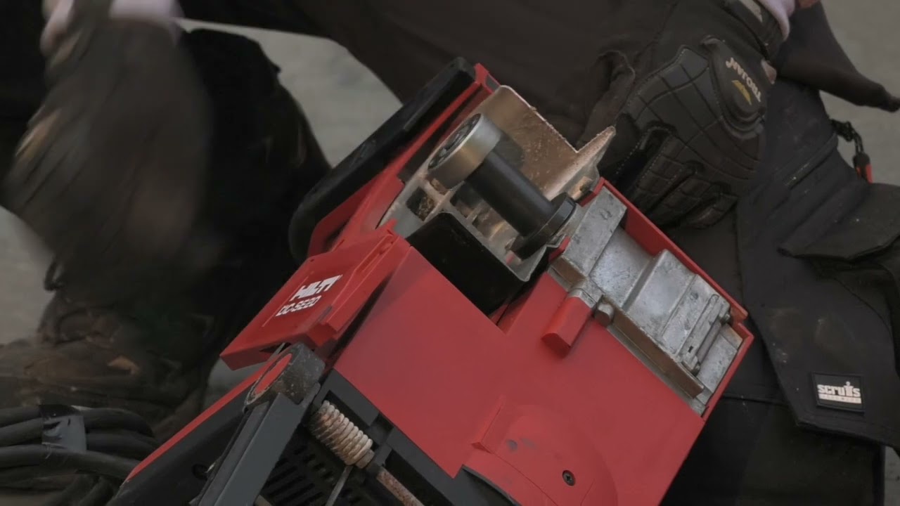 How to use a Hilti Wallchaser