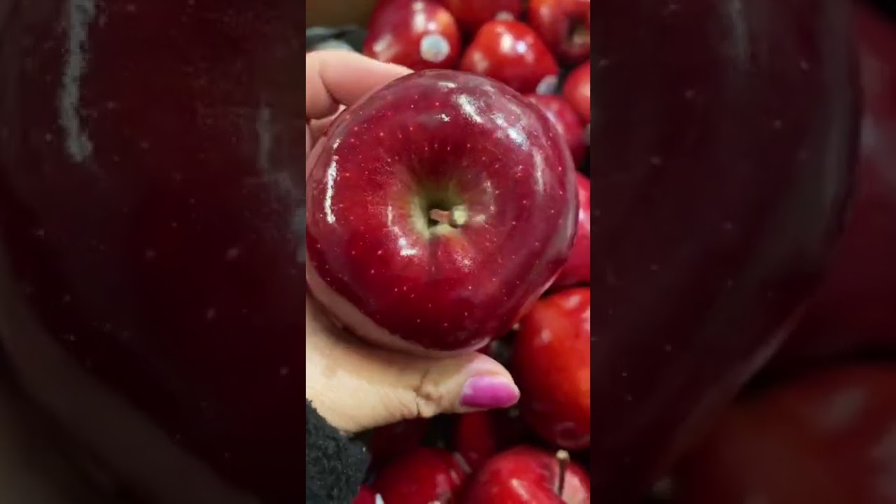 🍎🌈RED AND SHINY APPLES😋 #shorts #fruit #apple #red #delicious #healthy