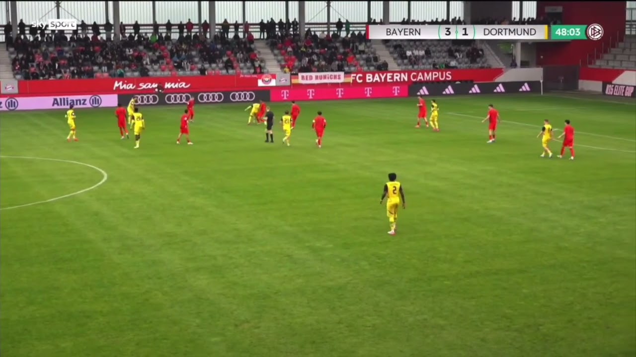 Mathis Albert (09) 🇺🇸🇩🇪🇫🇷 vs Bayern Munich U19s in the U19 DFB Nachwuchsliga Quarterfinals
