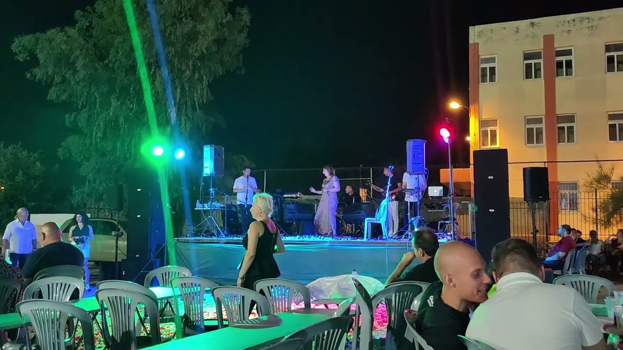 Γωγώ Τσαμπά Γιάννης Παπαδημητρίου Αχαρνές Αττικής Αν φένομαι παράξενος