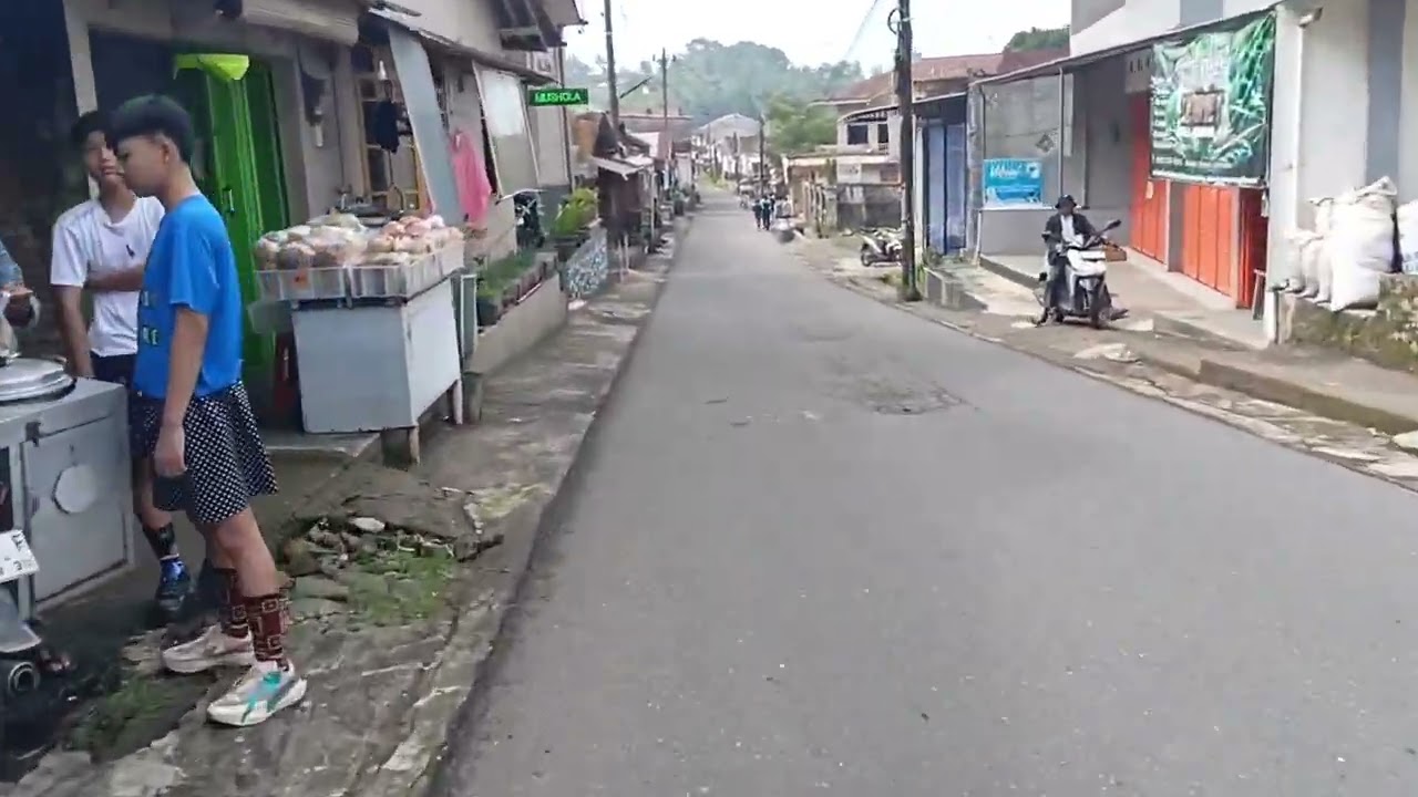Jalan Desa Kejiwaan 