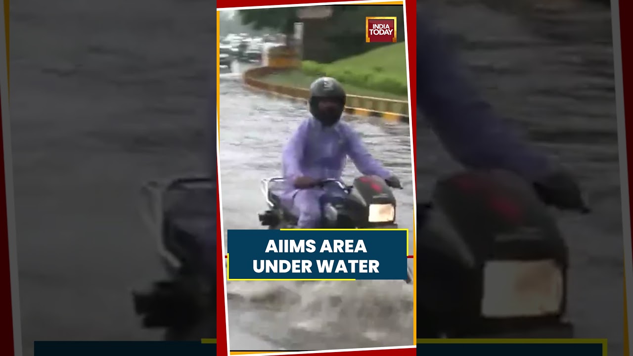 Severe Waterlogging Near Delhi AIIMS After Heavy Rain, Traffic Movement Disrupted #aiims #delhi