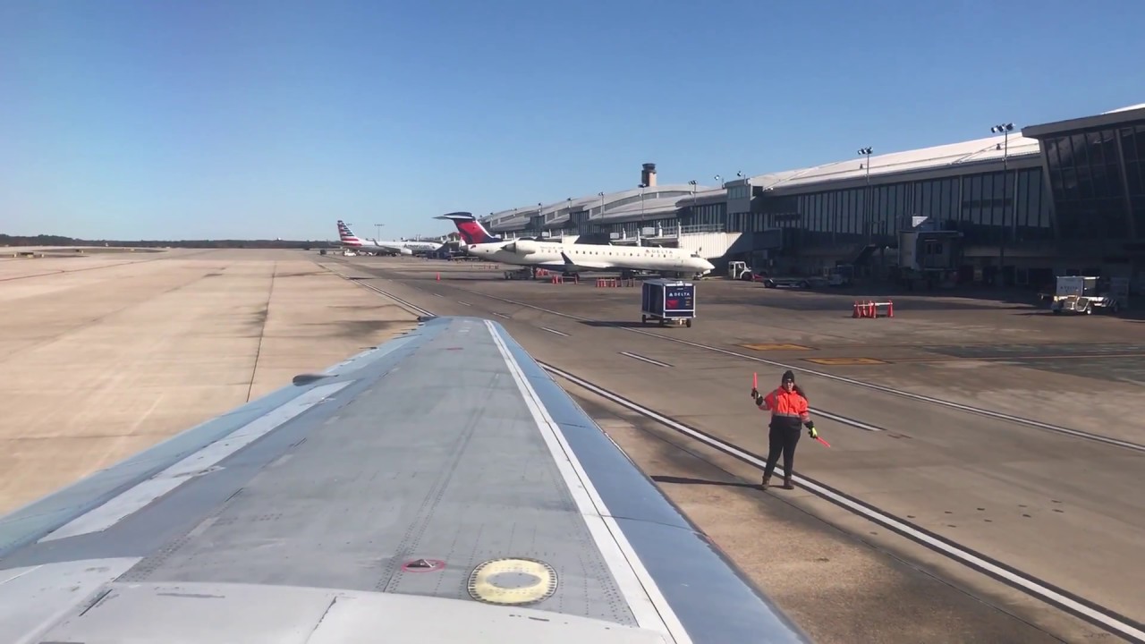 Delta MD-88 Takeoff from Raleigh-Durham RDU Airport