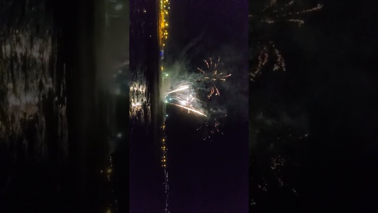 Fuegos artificiales, en Sada conmemoraron el fin de las fiestas patronales en honor a San Roque, p 2